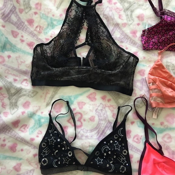 10 Brand new Victoria’s Secret size S bralettes - Picture 7 of 7